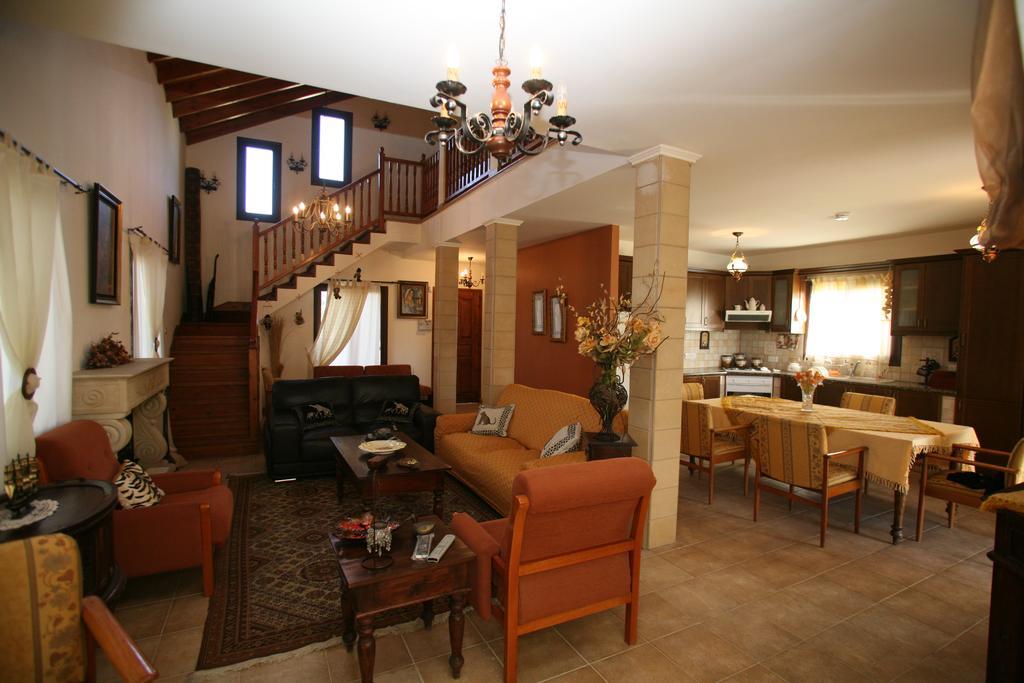 Villa Vasa Vasa Kilaniou Exteriör bild